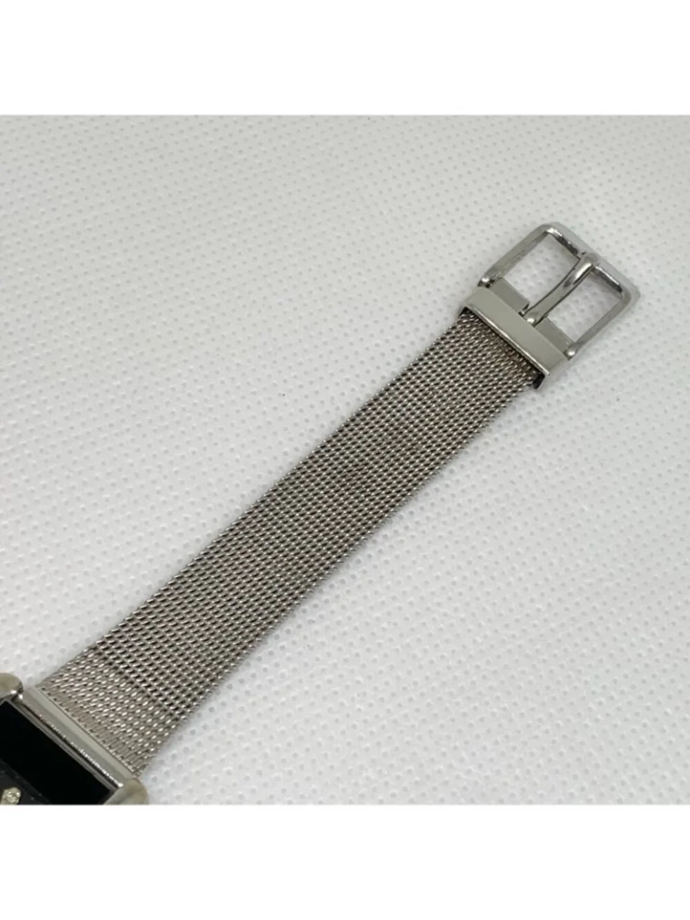 Vintage Genevex women’s watch silver tone black dial 21mm mesh band  running